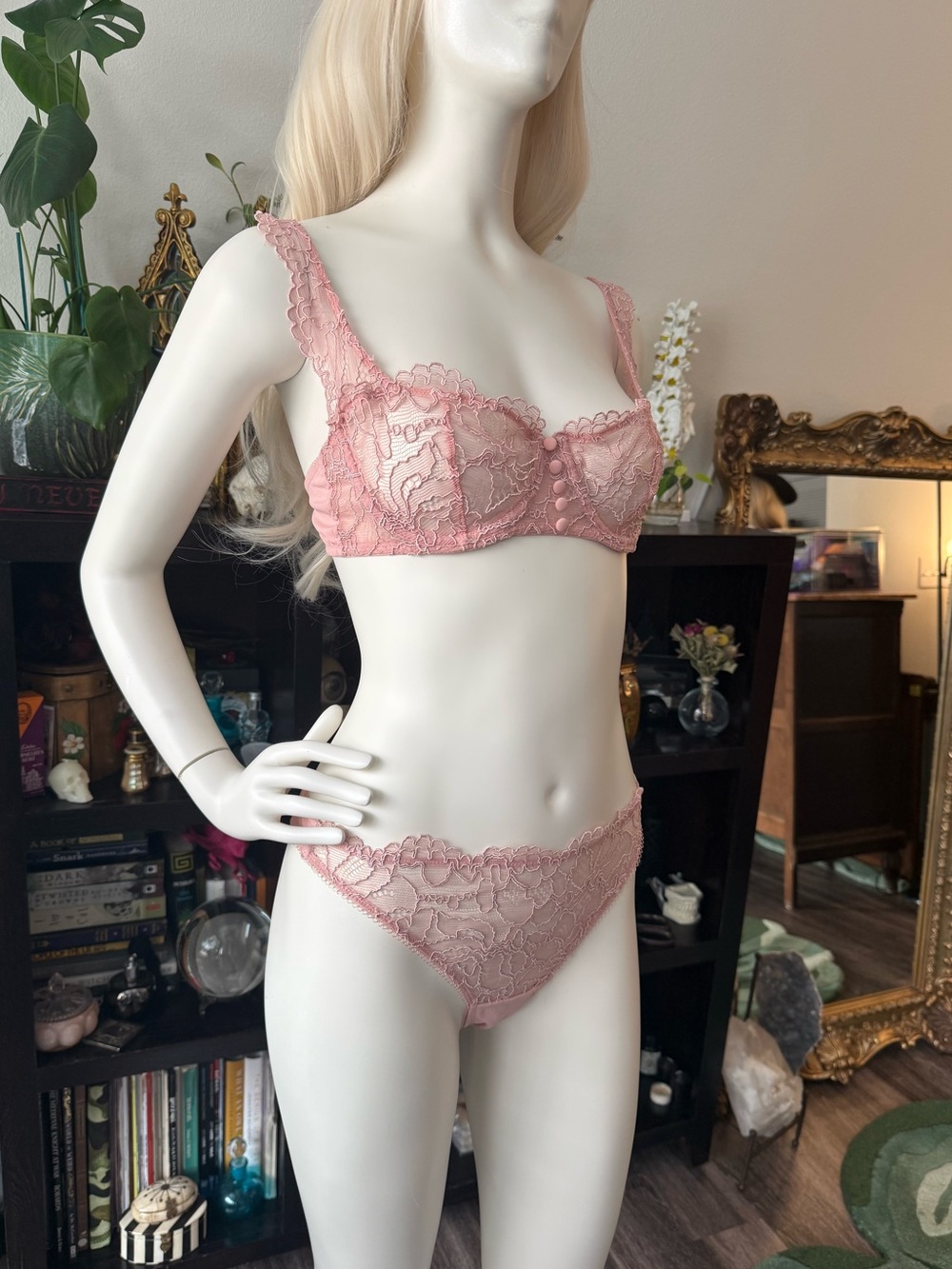 Lace Underwire Bra & thongkini Set - Soft Pink